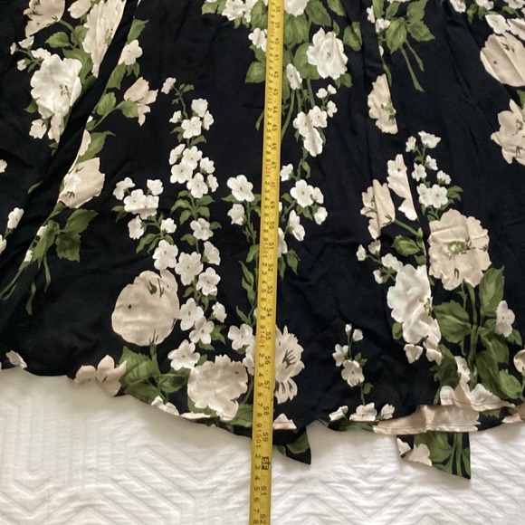 Reformation Black and Cream Floral Maxi Dress - Picture 5 of 11